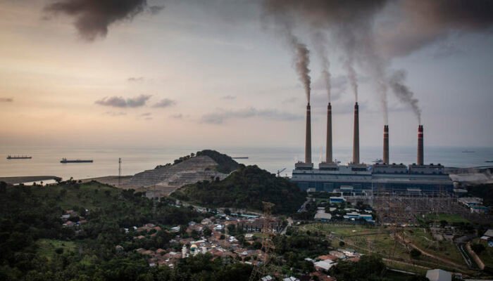 Capai Target NZE, Indonesia Tinggalkan PLTU Batu Bara di 2045?