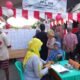 Satgas Kesehatan Pemilu Kabupaten Pinrang saat melakukan pemeriksaan kesehatan pemilih dan penyelenggara pemilu (Ist).
