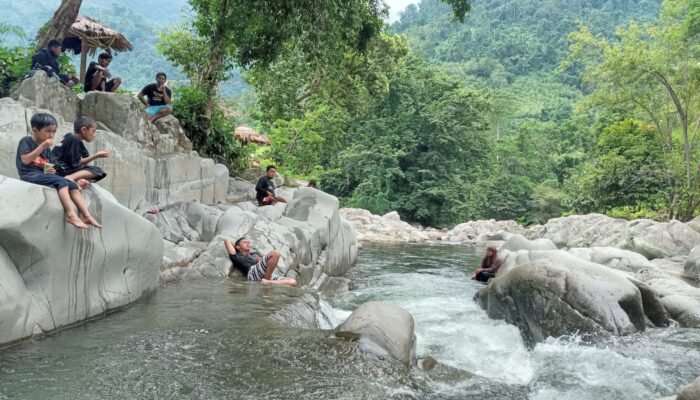 Keren! Salu Batu Mea Wisata Baru di Karawa Pinrang