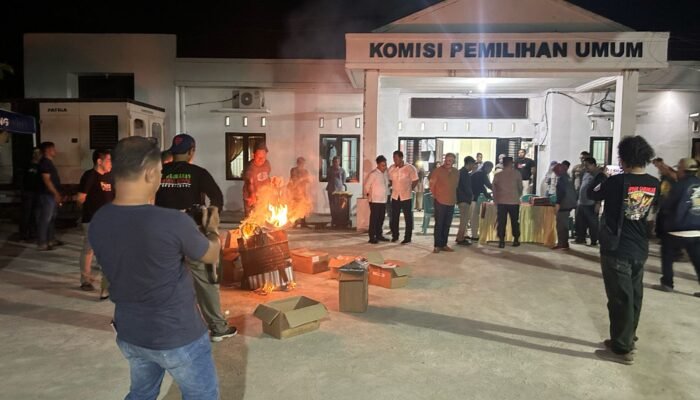 KPU Pinrang Musnahkan Ribuan Surat Suara Pemilu 2024