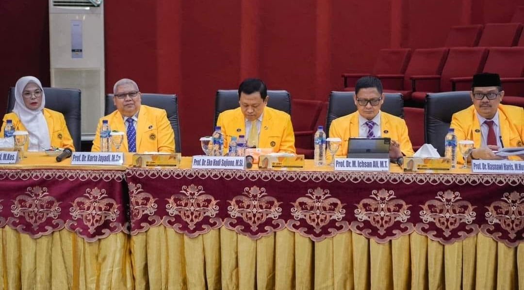 Pemilihan Rektor Universitas Negeri Makassar (Prof Hasmyati kiri).