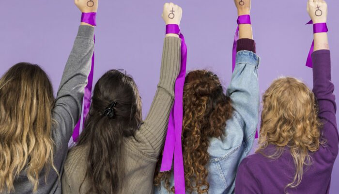 Gerakan Melawan Glass Ceiling di Hari Perempuan Internasional