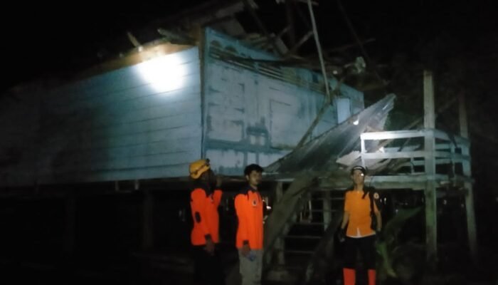 Cuaca Ekstrem, 17 Rumah Rusak Akibat Angin Kencang di Parengki Suppa