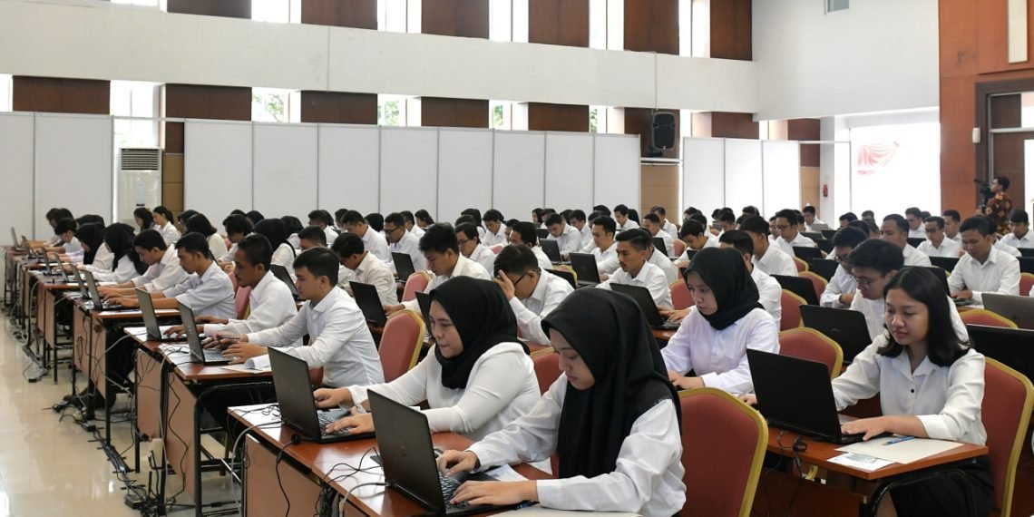 penerimaan CPNS 2024 dan PPPK 2024 diperkirakan akan dilakukan antara bulan Maret dan April 2024