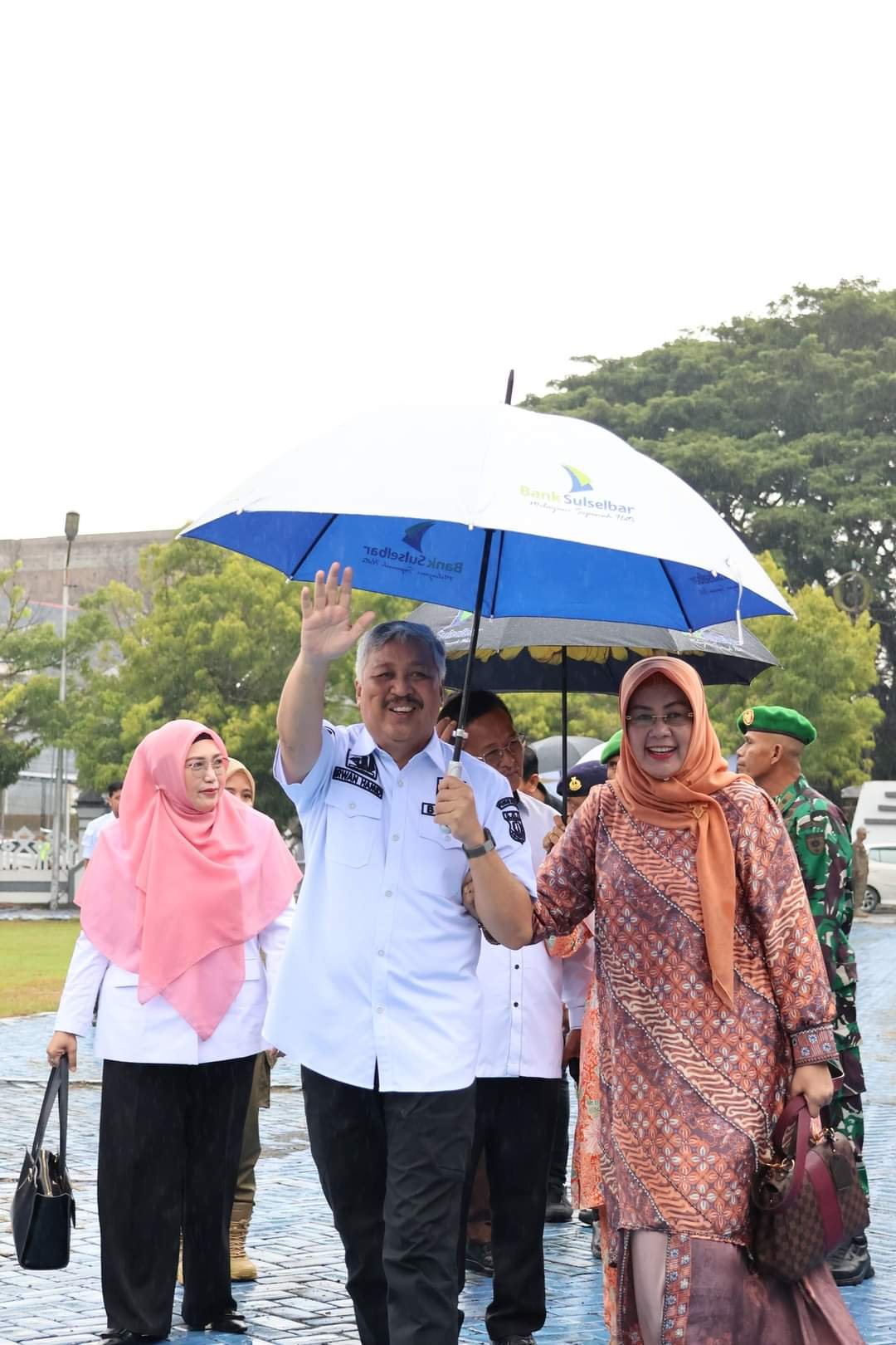 Pelepasan tugas H. Andi Irwan Hamid, S.sos dan Drs, H.Alimin sebagai Bupati dan Wakil Bupati Pinrang periode 2019-2024 di halaman Kantor Bupati Pinrang pada Rabu (24/4).