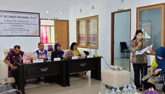 Dikunjungi Tim Surveyor, Puskesmas Sali Sali Optimis Raih Akreditasi