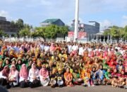 Pj.Bupati Pinrang Saksikan Pemecahan Rekor MURI Tari Padduppa Oleh Pelajar Terbanyak