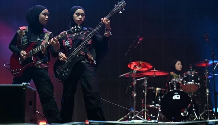 Voice of Baceprot, Band Metal Hijaber dari Garut, Mewujudkan Mimpi Lewat Tur Eropa