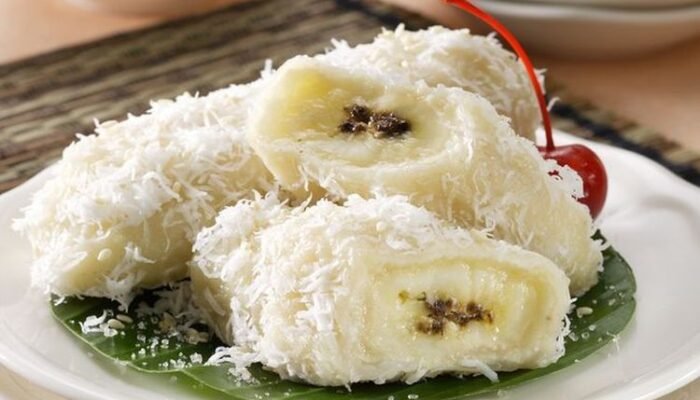 Pisang Rebus Balut Kelapa Camilan Sehat Cocok untuk Ngopi