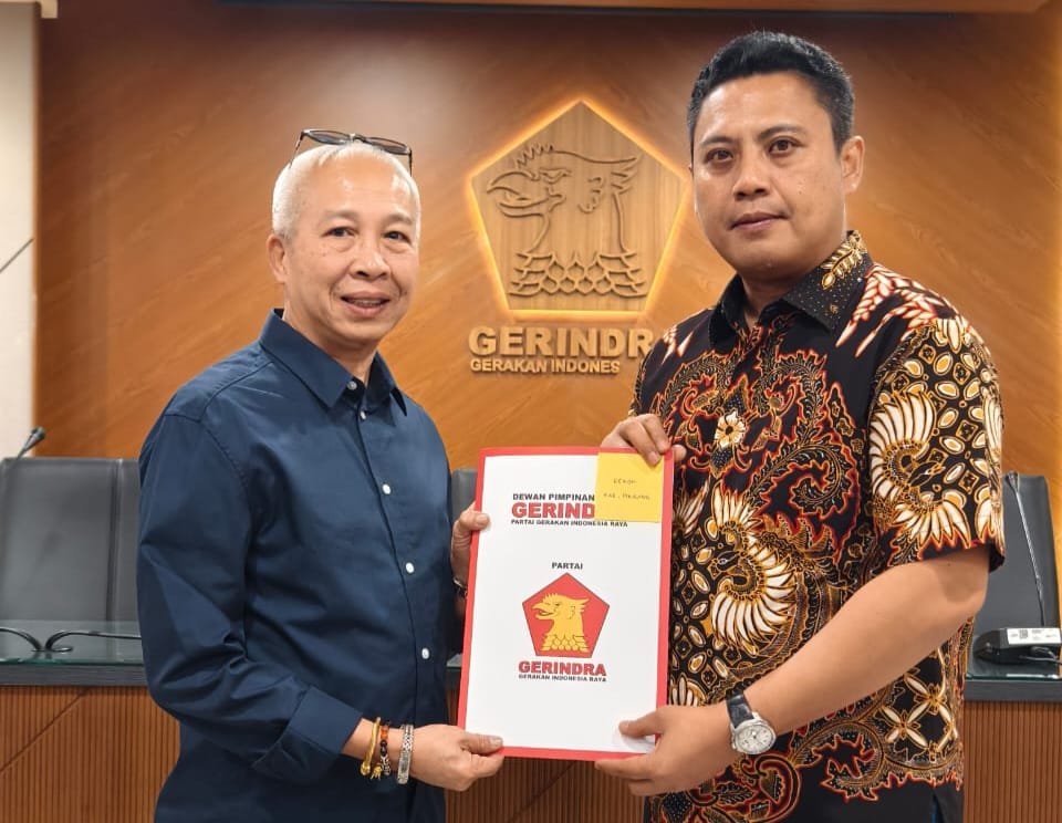 Ahmad Jaya Baramuli (AJB) kini secara resmi mengendarai Gerindra di Pilkada Pinrang. Hal ini terjadi setelah Ketua DPC Gerindra Pinrang, Ahmad Abdy Baramuli, menerima rekomendasi dari DPP Gerindra