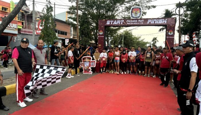 Ribuan Peserta Ramaikan Pilkada Run KPU Pinrang