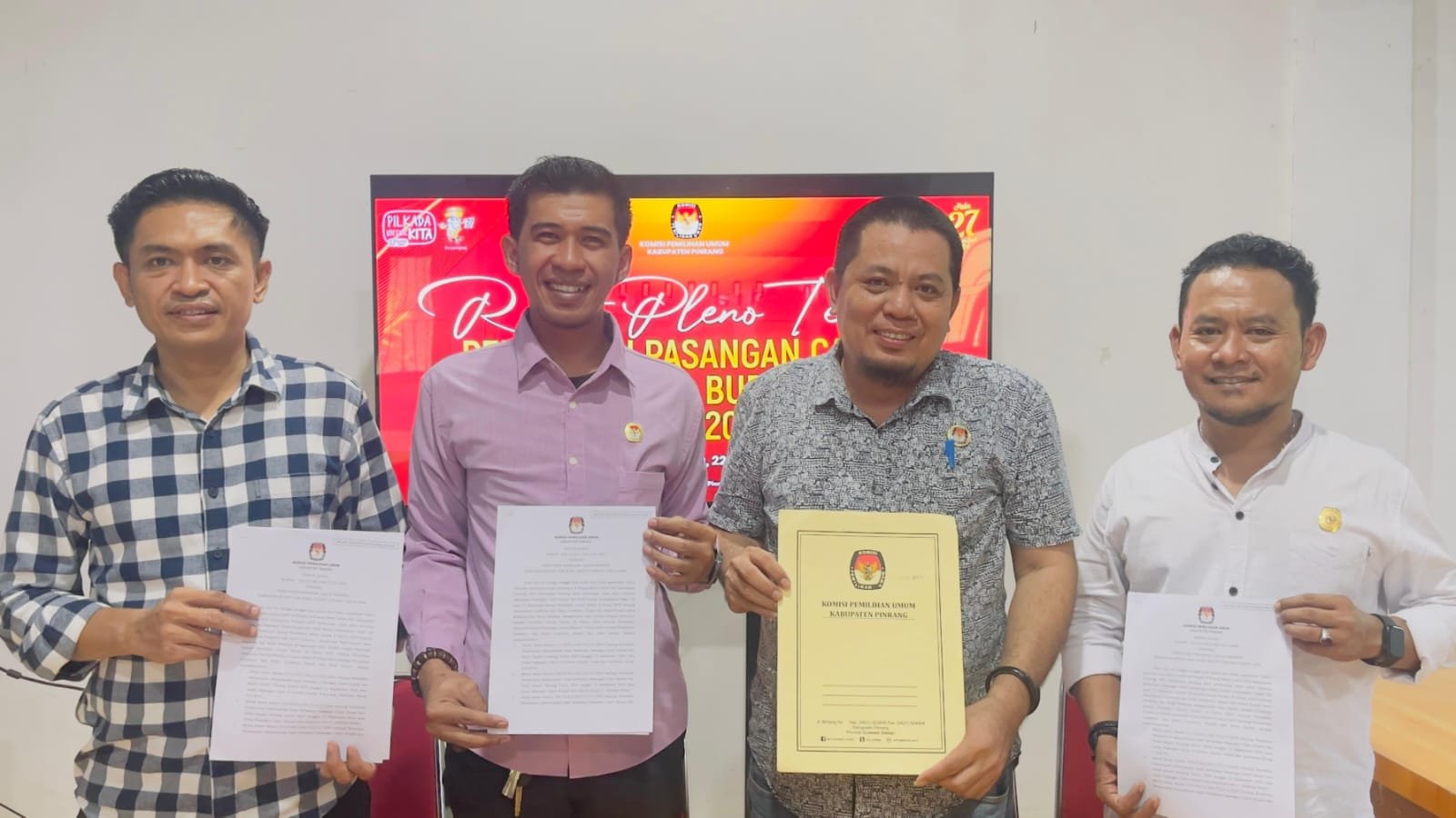 Komisi Pemilihan Umum (KPU) Kabupaten Pinrang resmi menetapkan tiga pasangan calon (Paslon) Bupati dan Wakil Bupati yang akan bertarung dalam Pilkada 2024