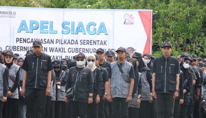 Ratusan Pengawas Pilkada Pinrang Ikut Apel Kesiapan Jelang Pencoblosan Kepala Daerah