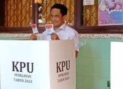 Sudirman Bungi Gunakan Hak Suara Pertama Sebagai Peserta Pilkada