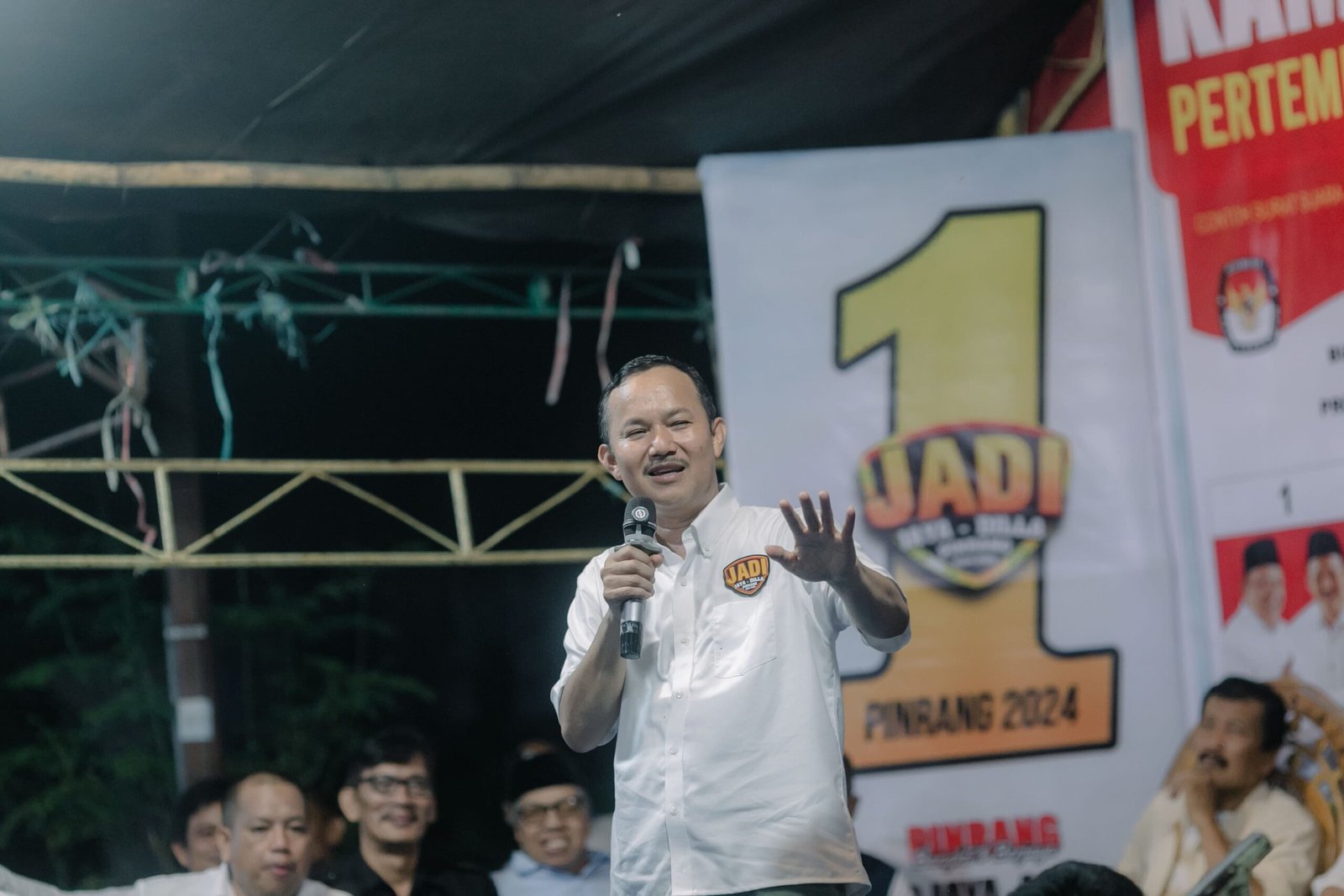 Pasangan calon Bupati dan Wakil Bupati Pinrang, Ahmad Jaya Baramuli dan Abdillah Natsir (JADI), berkomitmen untuk memberantas mafia pupuk subsidi