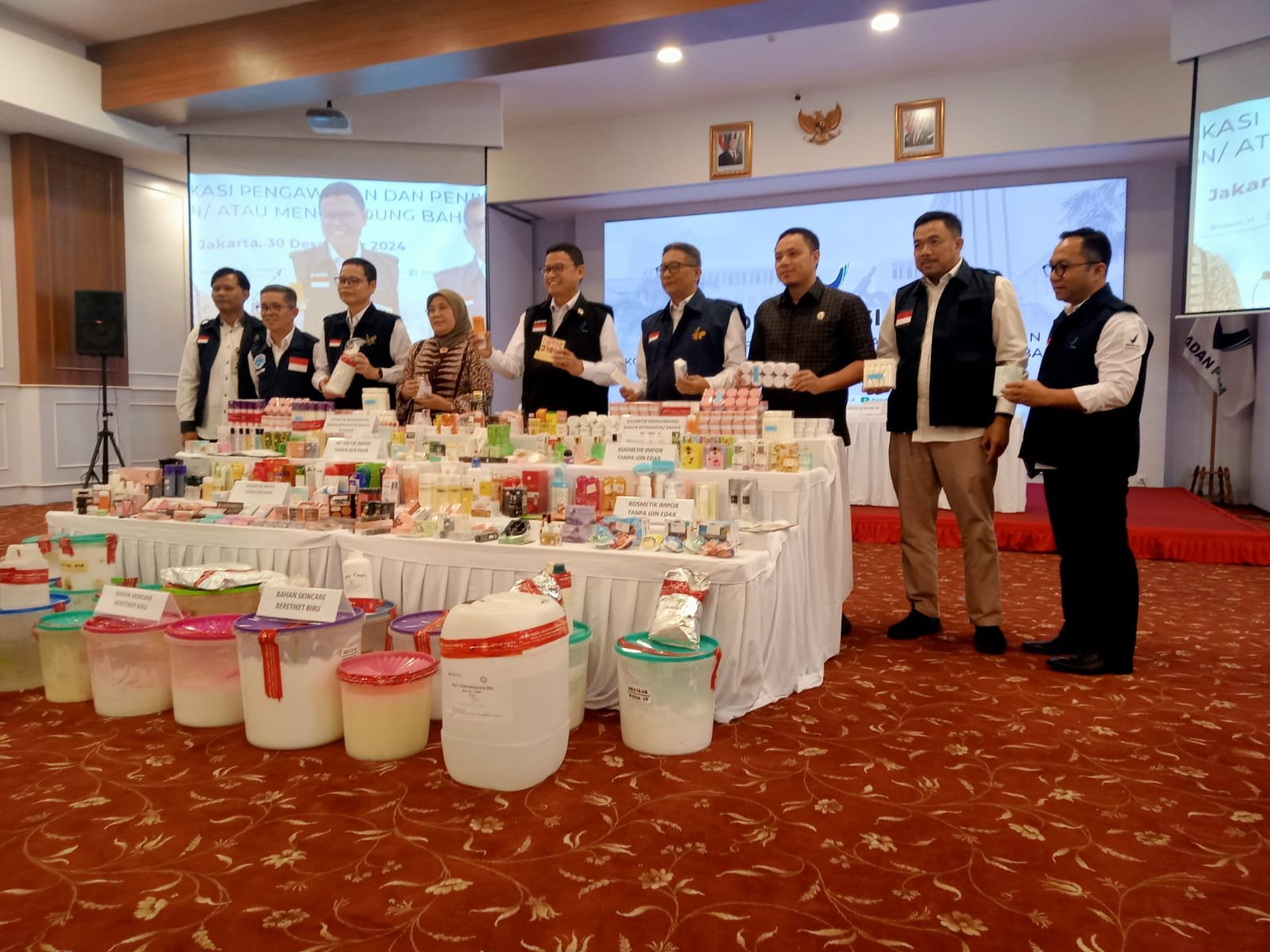 BPOM Ungkap Ratusan Kosmetik Impor Ilegal Senilai Rp8,91 Miliar