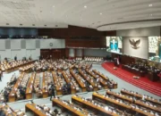 DPR Diberikan Kewenangan Ganti Pejabat Negara