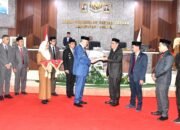 Bupati Pinrang Sampaikan LKPJ Tahun 2024 di Rapat Paripurna DPRD