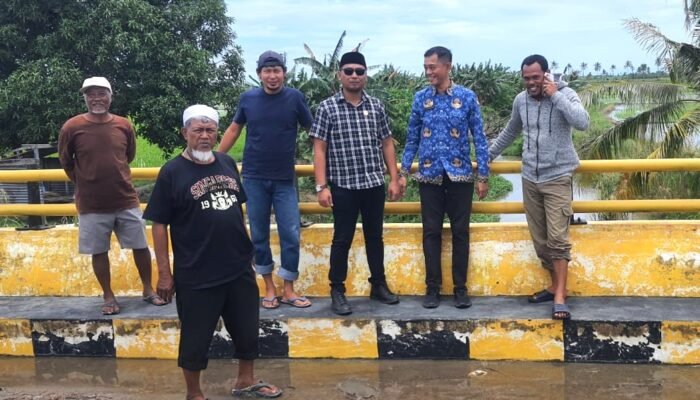 Anggota Komisi II DPRD Pinrang Karno HW Pantau Kondisi Sungai Tallang