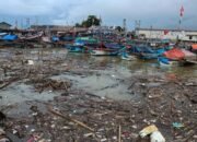 Hujan Intensitas Tinggi Mengakibatkan Banjir Bandang di Pelabuhan Ratu Sukabumi