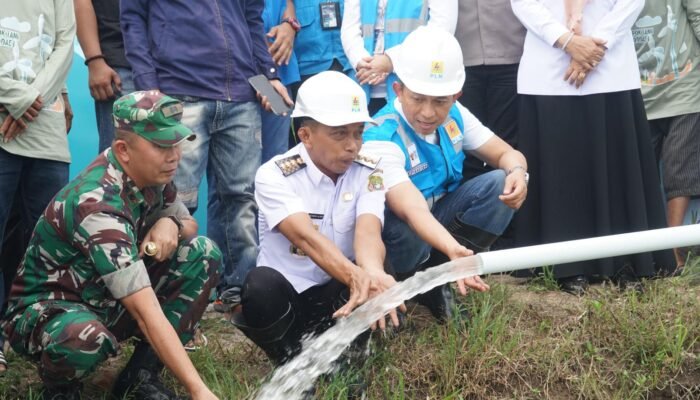 Bupati Sidrap Luncurkan Program Listrik Masuk Sawah di Baranti