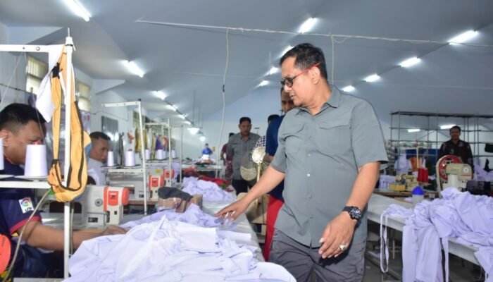 Lapas Kelas I Makassar Produksi 1.400 Seragam Mahasiswa