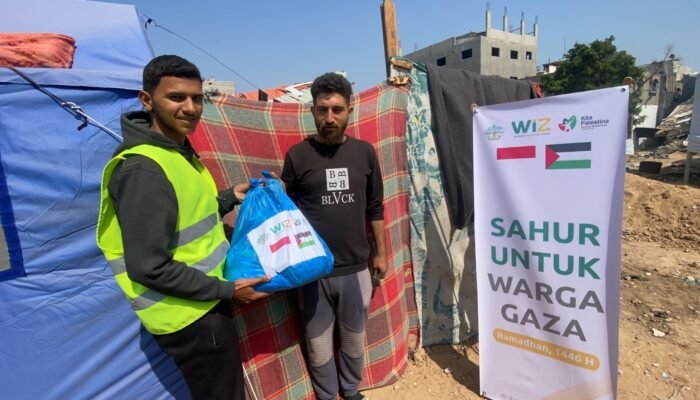 750 Warga Gaza Sahur Lewat Paket Sembako dari WIZ dan KITA Palestina