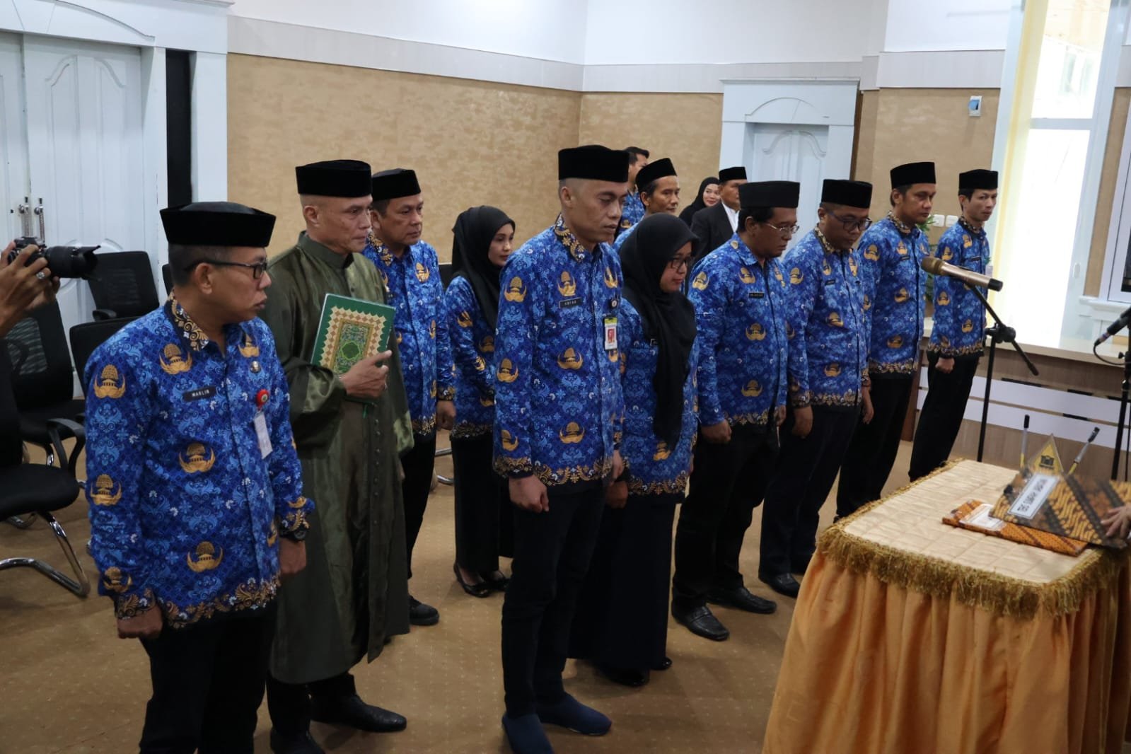 Bupati Pinrang, Andi Irwan Hamid resmi mengambil sumpah dan mengukuhkan Andi Fahruddin Renreng sebagai Kepala Bapperida Pinrang. Selain itu Bupati Irwan Hamid juga melantik Pejabat Tinggi Pratama serta Administrator lingkup Badan Perencanaan Pembangunan, Riset, dan Inovasi Daerah (Bapperida) Kabupaten Pinrang
