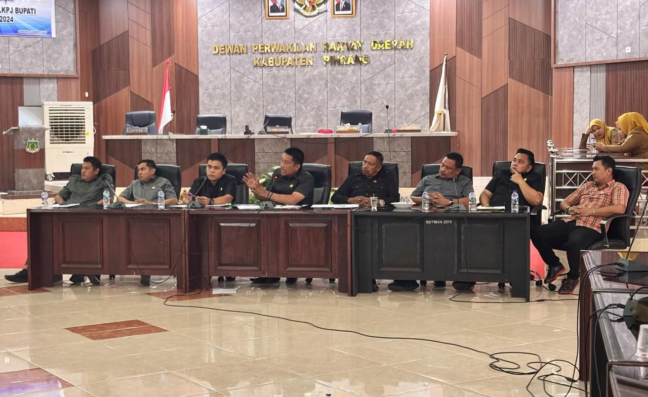 Rapat Dengar Pendapat (RDP) yang digelar di Ruang Paripurna DPRD Pinrang