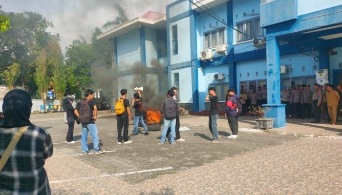 Mahasiswa Menduga Pendistribusian Beasiswa Fiktif, Begini Respon Dikbud Pinrang