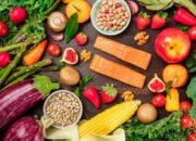 6 Makanan Ini Sebaiknya Tak Dimakan Mentah, Bisa Berbahaya!