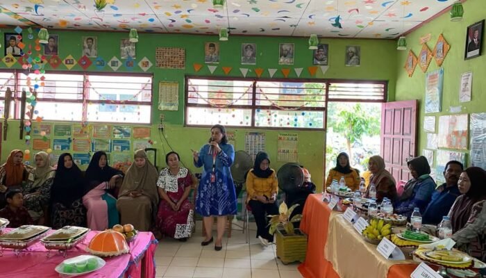 Maipa Beri Materi pada Seminar Kesehatan Makanan Sehat Generasi Hebat di SDN 90 Tiroang
