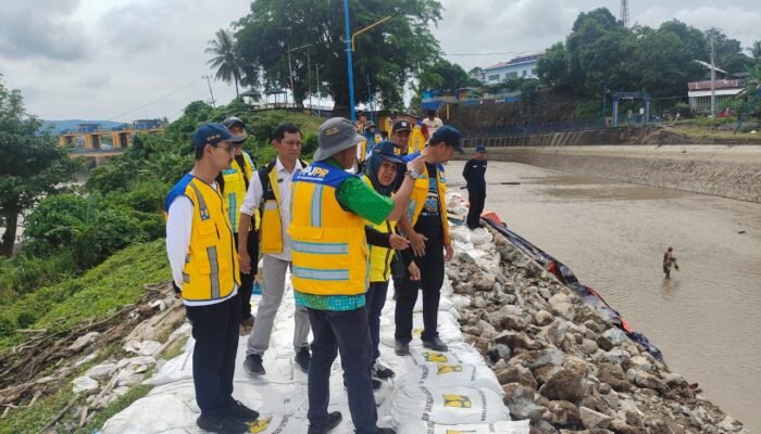 Kantong Lumpur Bendungan Benteng Erosi, Ribuan Hektare Sawah Pinrang Sidrap Wajo dalam Bahaya