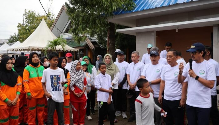 Hari Lingkungan Hidup, PerkimLH Gelar Jalan Santai dan Senam Bersama