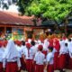 UPT SDN 1 Pinrang menyambut tahun ajaran baru 2025/2026 dengan menggelar kegiatan Masa Pengenalan Lingkungan Sekolah (MPLS). Foto: Angindai.com