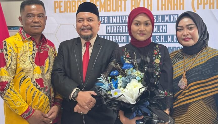 Anak Ketua Golkar Pinrang, Ulfa Amalyah Usman, Dilantik Jadi PPAT Baru di Pinrang