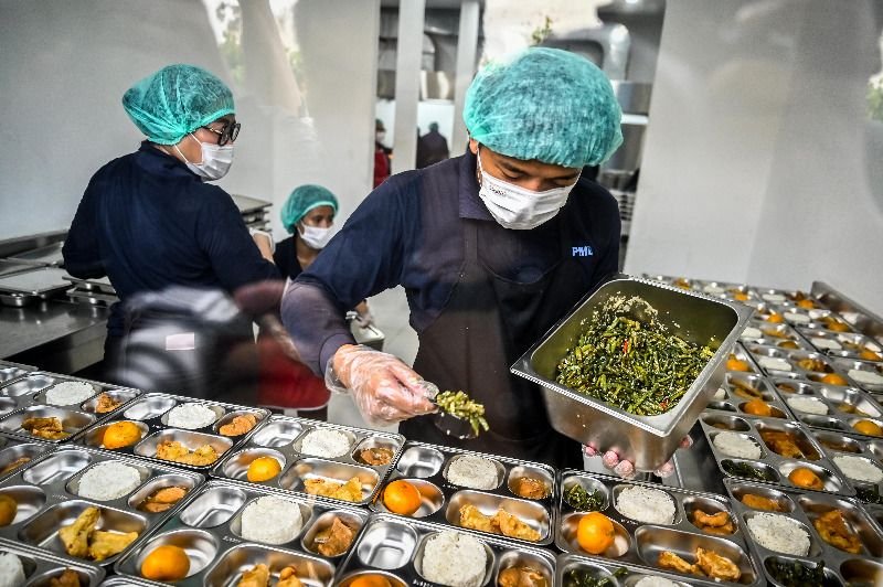 Anggota Komisi IX DPR RI Nurhadi menyoroti dugaan ribuan lokasi dapur makan bergizi gratis fiktif dan menuntut Badan Gizi Nasional (BGN) memperbaiki sistem verifikasi serta mempublikasikan data detail SPPG demi akuntabilitas program