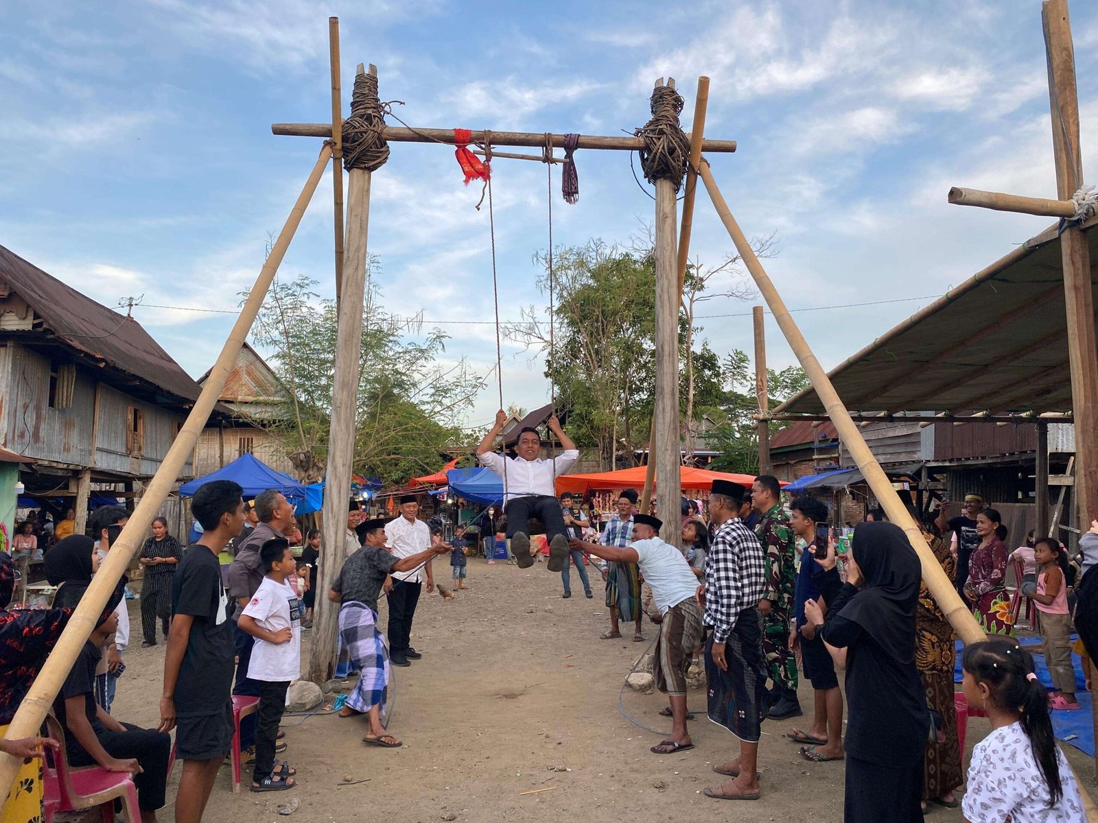 Syaharuddin Alrif hadiri Tradisi Mappadendang di Desa Buae Sidrap - angindai.com