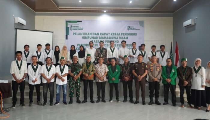 HMI dan KOHATI Cabang Pinrang Resmi Dilantik, Wakil Bupati dan Ketua MD KAHMI Hadir Beri Pesan Kebangsaan