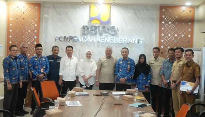 Pinrang Minta BBWS Tangani Kritis Abrasi Irigasi Patampanua dan Jalan Rusak Lome-Batulappa