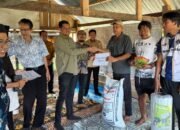 Kadis TPHP Salurkan Bantuan Saprodi Cabai Rawit, Perkuat Ketahanan Pangan dan Kendalikan Inflasi