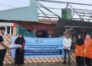 Yayasan Wahana Penelitian dan Pengembangan Daerah, mitra Program Makan Bergizi Gratis (MBG), menyerahkan bantuan perbaikan sekolah dan kebutuhan pokok bagi korban bencana di Pinrang, Sulawesi Selatan. Aksi ini menanggapi imbauan Badan Gizi Nasional.