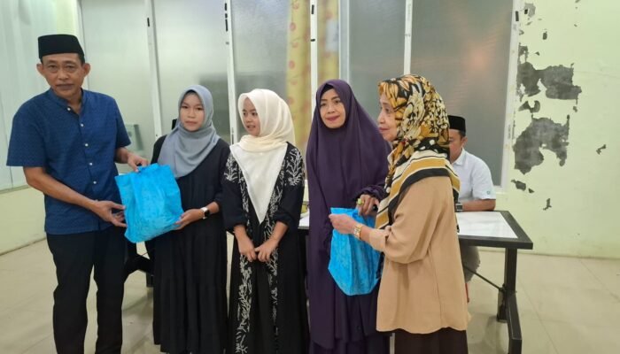 KAHMI Parepare Buka Puasa dan Bantu Panti Asuhan