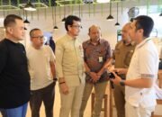 Pemkab Pinrang memasang alat rekam transaksi non-tunai di Resto Mie Santri untuk meningkatkan transparansi pajak dan memaksimalkan Pendapatan Asli Daerah (PAD)