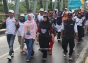 Ratusan Guru di Dua Pitue Meriahkan Jalan Santai dan Senam Saromase