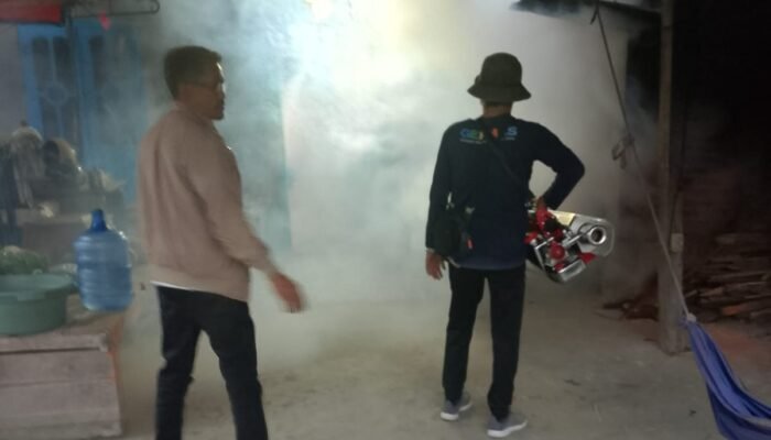 Cegah DBD, Lurah Laleng Bata Tancap Gas Fogging Tiga Titik Rawan Nyamuk