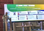 Mahasiswa S3 Unhas, Deinas Geley Bicara Rekonfigurasi Tata Kelola Sumber Daya Alam Papua di Konferensi Internasional
