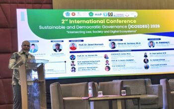 Mahasiswa S3 Unhas, Deinas Geley Bicara Rekonfigurasi Tata Kelola Sumber Daya Alam Papua di Konferensi Internasional