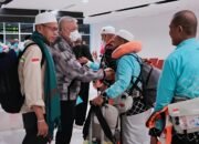 Bupati Irwan Hamid Jemput Langsung Kepulangan 386 Jamaah Haji Pinrang Kloter 8