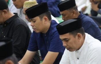 Pemerintah Kabupaten Pinrang menggelar doa dan zikir bersama menyambut Tahun Baru Islam 1448 H di Masjid Agung Al-Munawwir. Bupati Irwan Hamid mengajak warga perkuat kontribusi